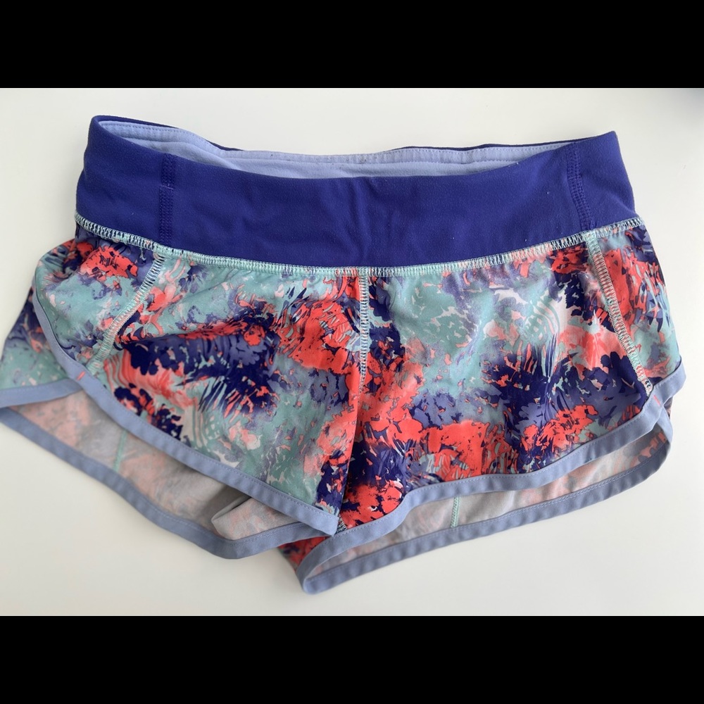 Girls patterned Ivivva running shorts size 8